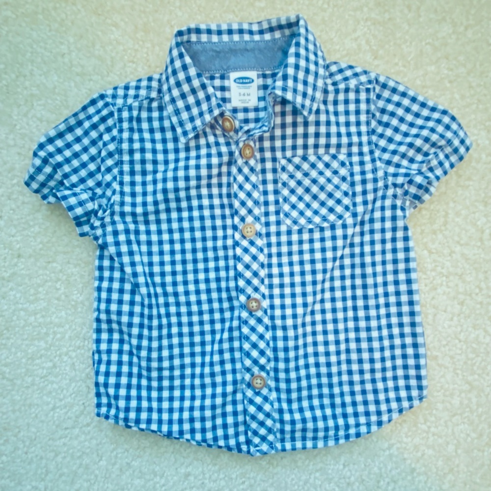 Old Navy Short Sleeve Button Up Shirt